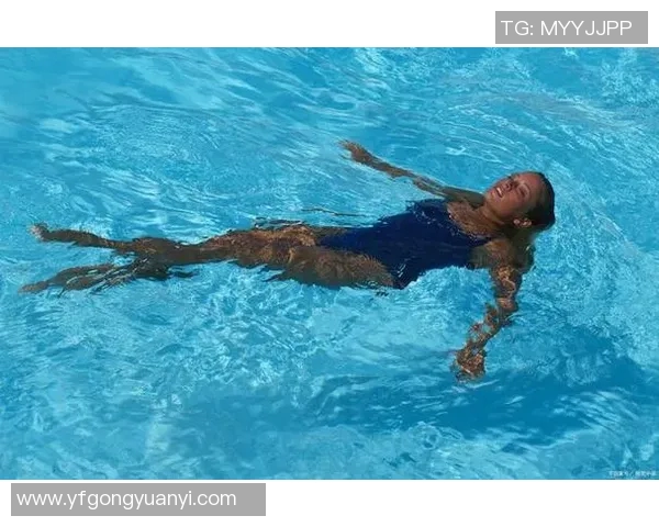 仰泳运动简介与技巧解析：从基础动作到竞技训练全方位剖析